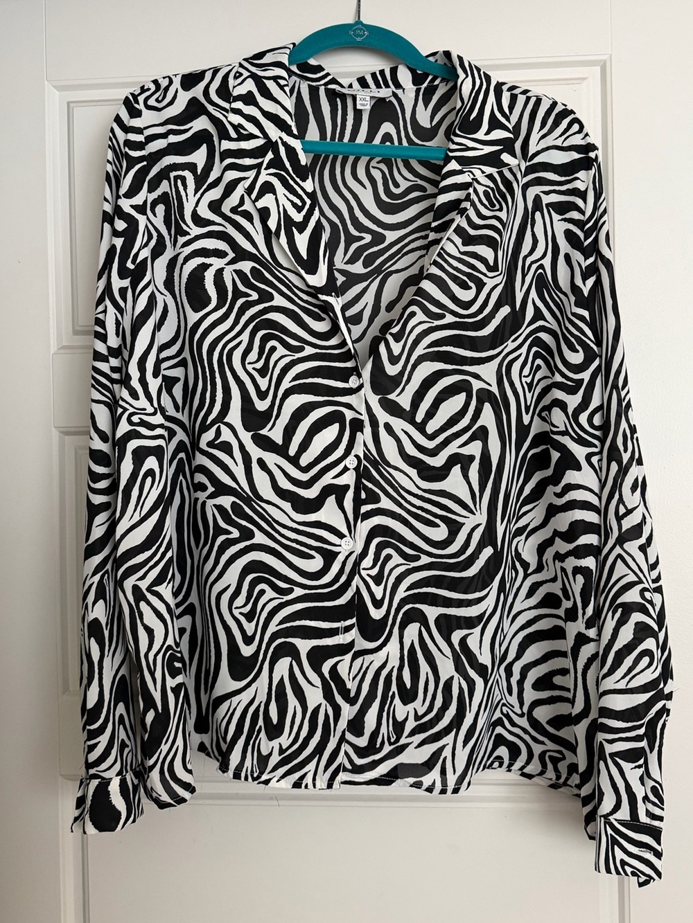 Gilli Black and White Zebra Print Button-Down Shirt